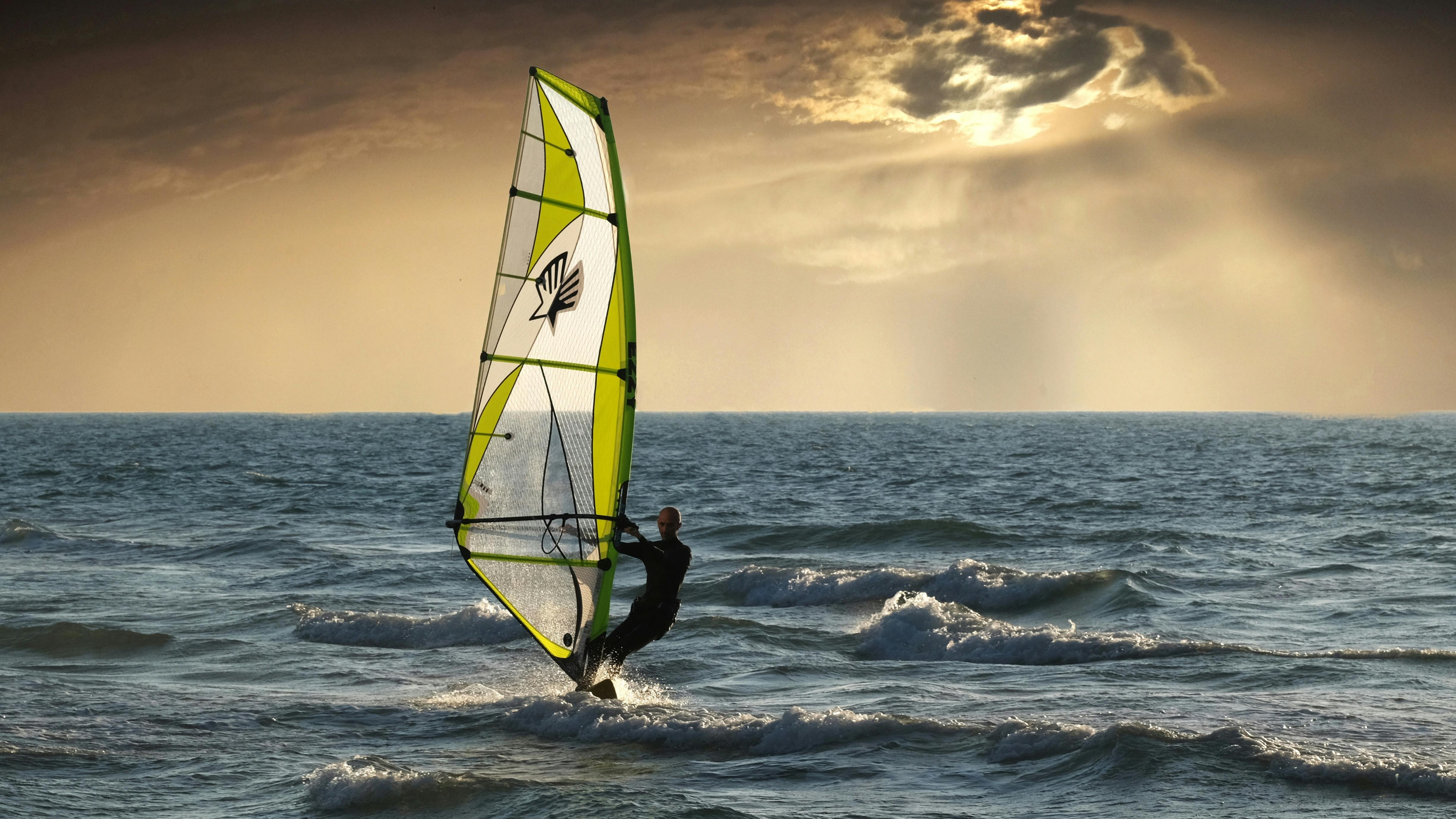 Windsurf